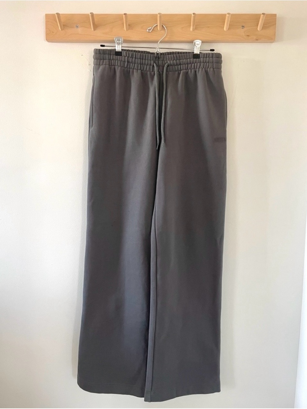 NWOT Aritzia Cozy Fleece SweatFleece Boyfriend Fit M